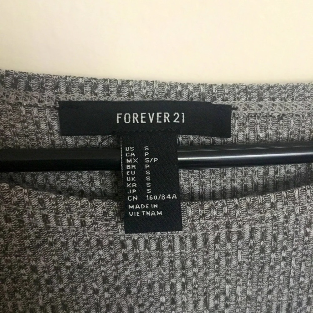 Two Knit Tops - Picture 3 of 6